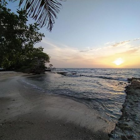 Sol Y Mar Hotel Puerto Limon Bagian luar foto